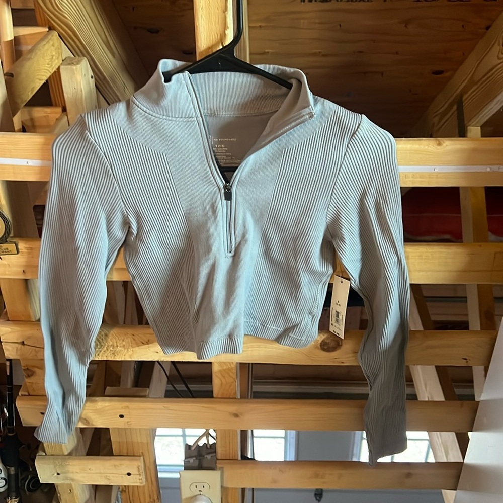 NWT No Boundaries Women Top